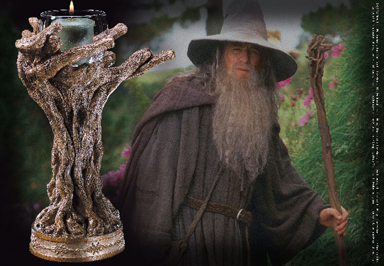 Le bougeoir bâton de Gandalf est disponible sur Noble Collection !
