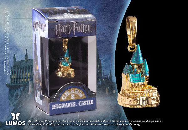 Gold color Hogwarts - Charm Lumos - Harry Potter