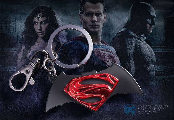 DC - Batman VS Superman Logo Key Chain